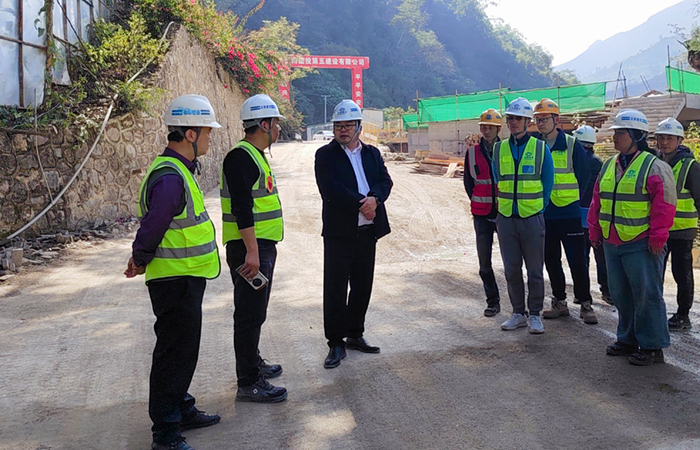 1704159670832870.jpg (小圖)個舊工療9E51646129853FE148FF95A576D93EE4.jpg